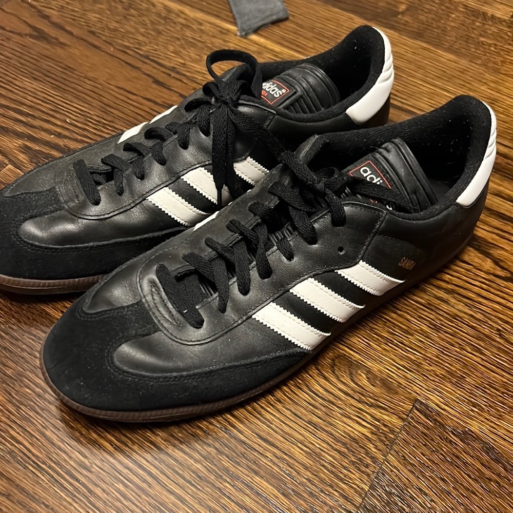 Adidas Sambas